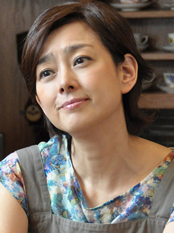 akimoto